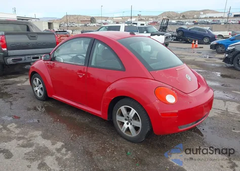 2006 Volkswagen New Beetle 2.5 from USA, damaged, VIN 3VWRW31C16M400927